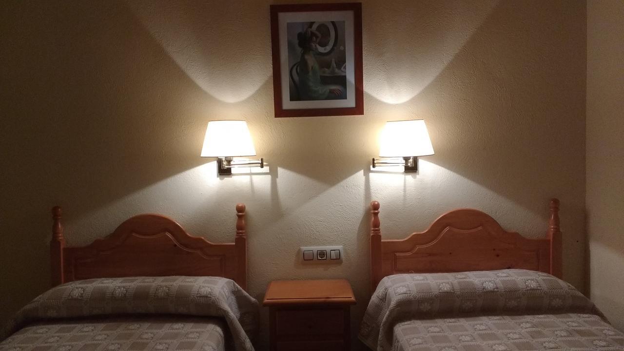 Ca L'Amadeu Hotel Vilanova de Escornalbou Eksteriør billede